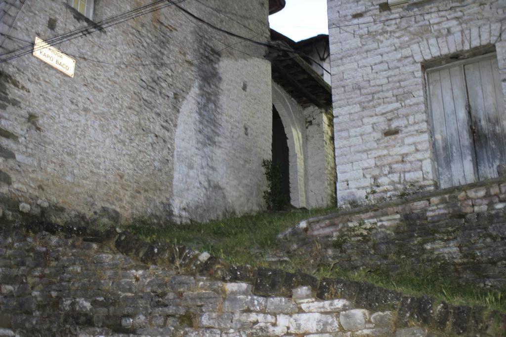 Eva Guesthouse Gjirokastër Eksteriør billede