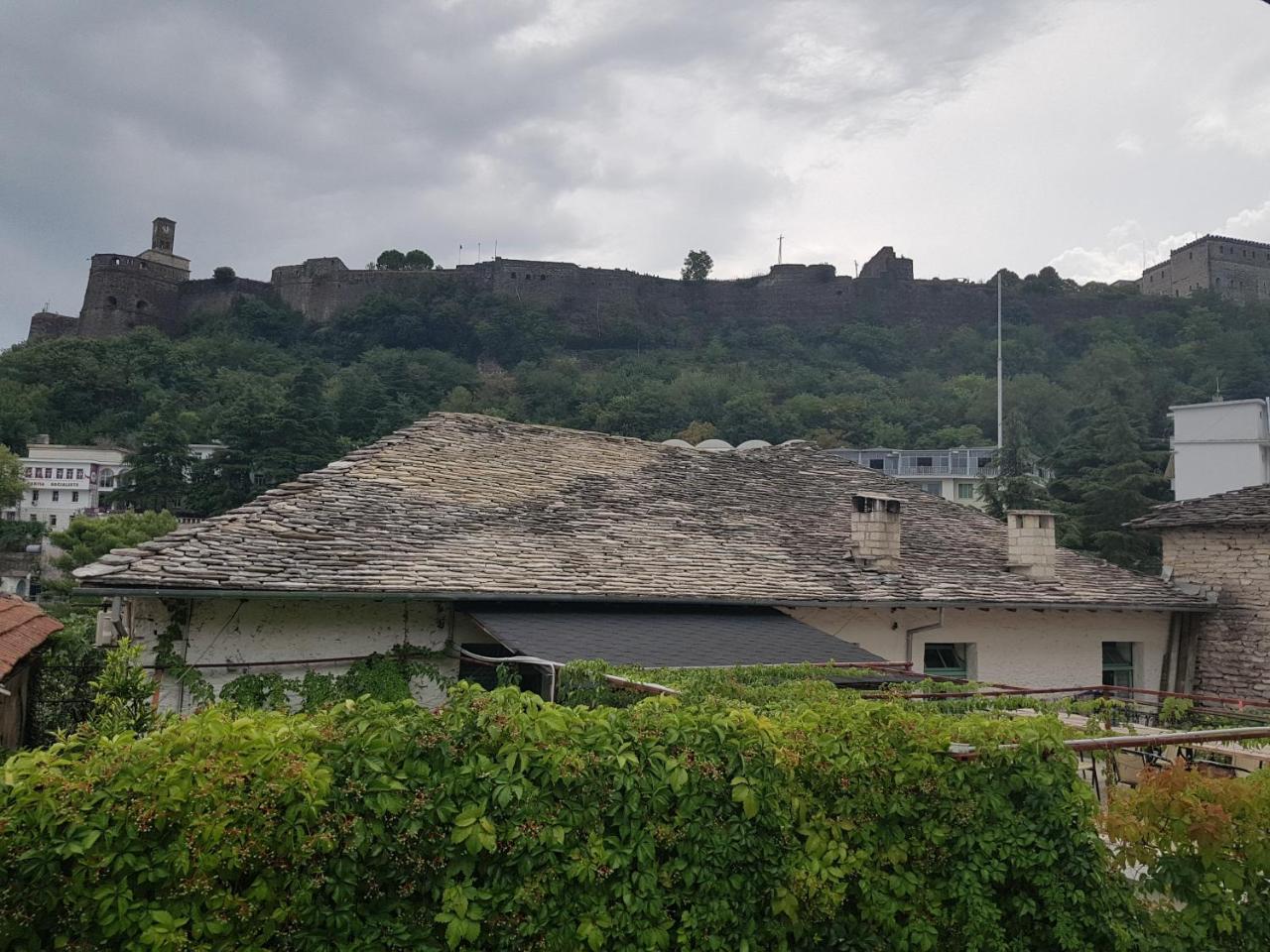 Eva Guesthouse Gjirokastër Eksteriør billede