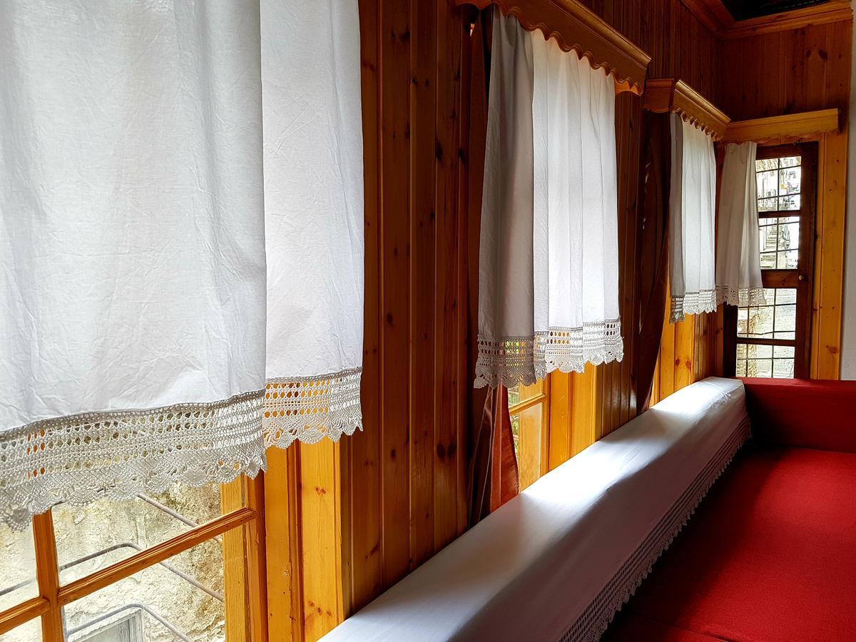 Eva Guesthouse Gjirokastër Eksteriør billede