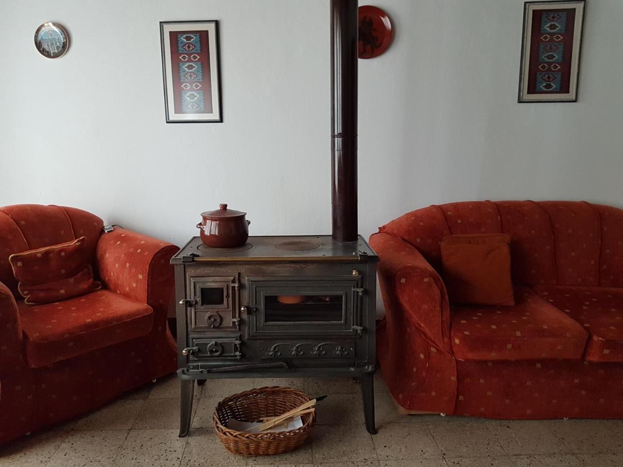 Eva Guesthouse Gjirokastër Eksteriør billede